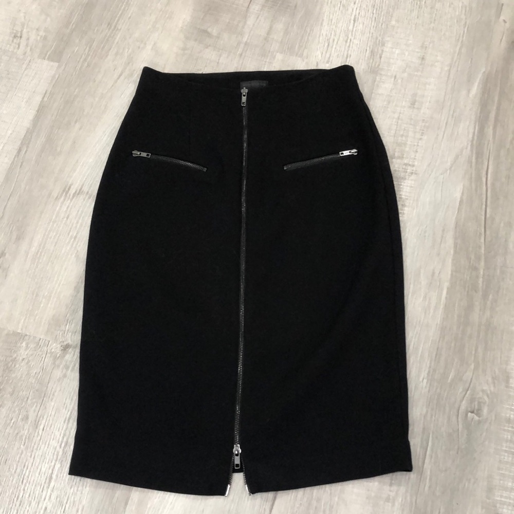 Black Midi Skirt Size 8 Zippered Front Worthington EUC Office Skirt Date Skirt